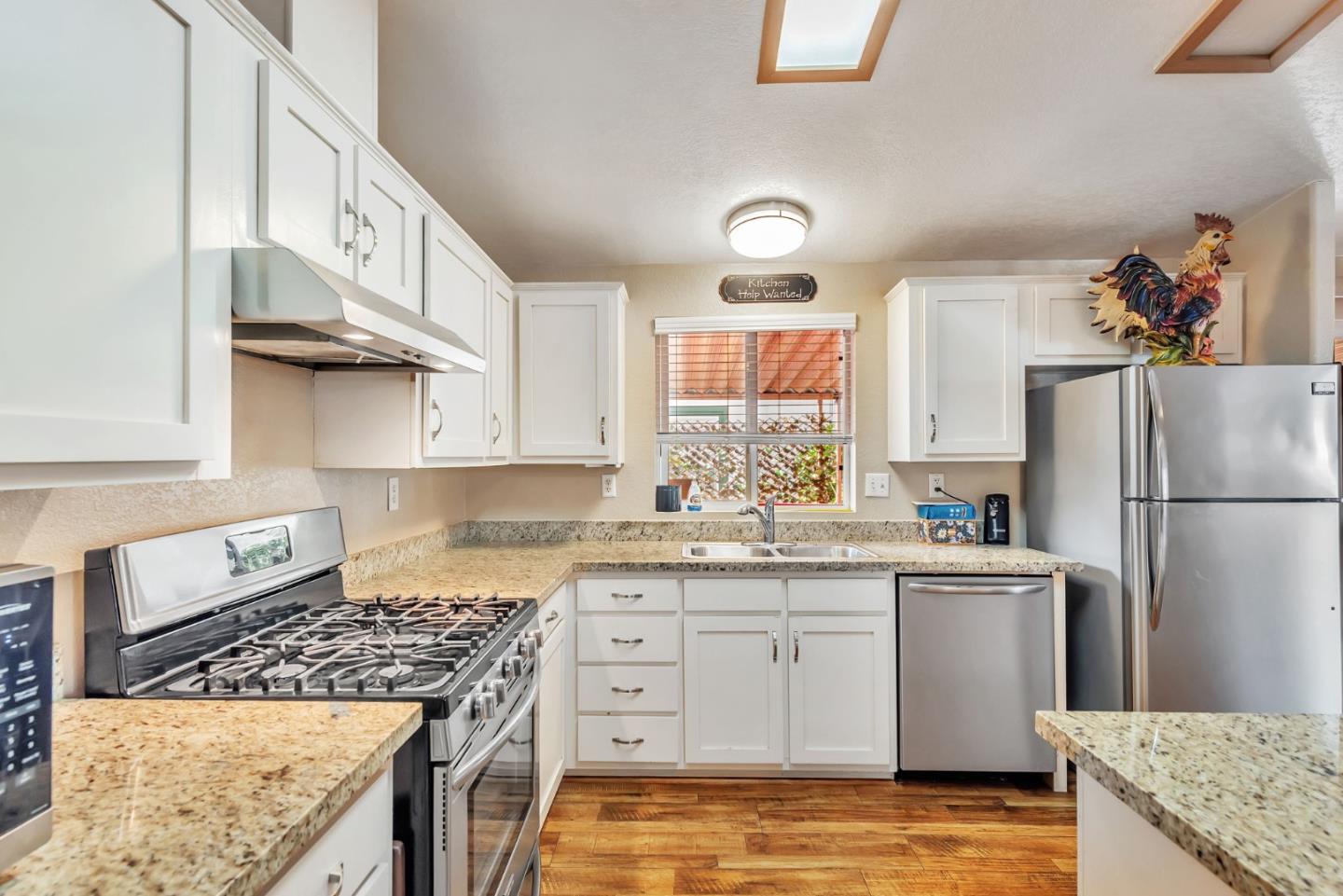 Detail Gallery Image 16 of 41 For 195 Blossom Hill Rd #118,  San Jose,  CA 95123 - 3 Beds | 2 Baths