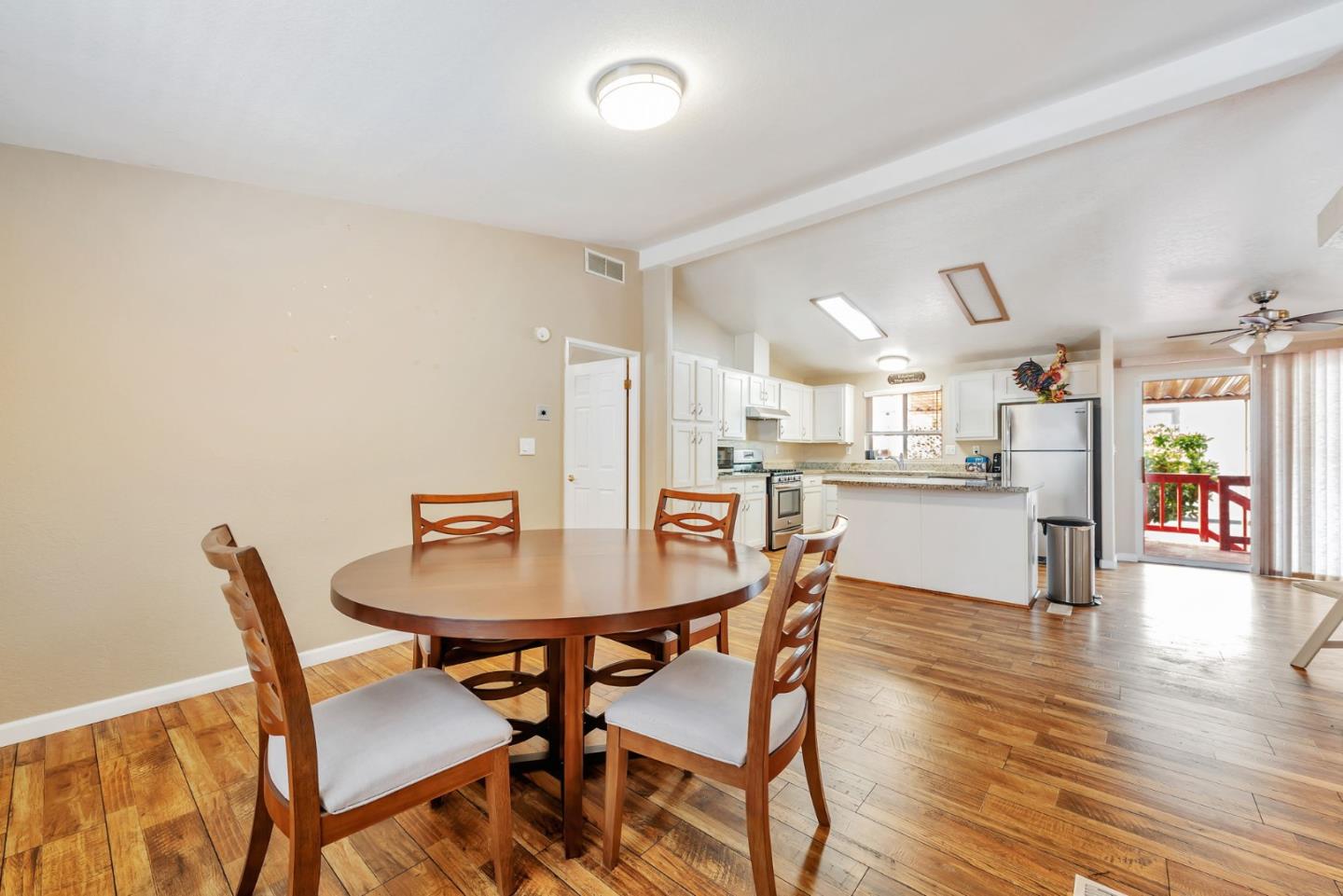 Detail Gallery Image 20 of 41 For 195 Blossom Hill Rd #118,  San Jose,  CA 95123 - 3 Beds | 2 Baths
