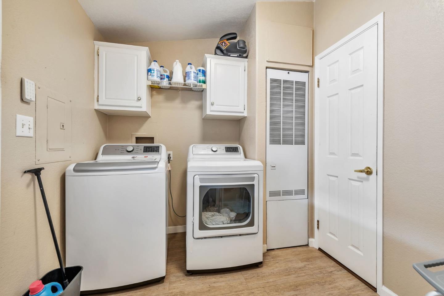 Detail Gallery Image 33 of 41 For 195 Blossom Hill Rd #118,  San Jose,  CA 95123 - 3 Beds | 2 Baths