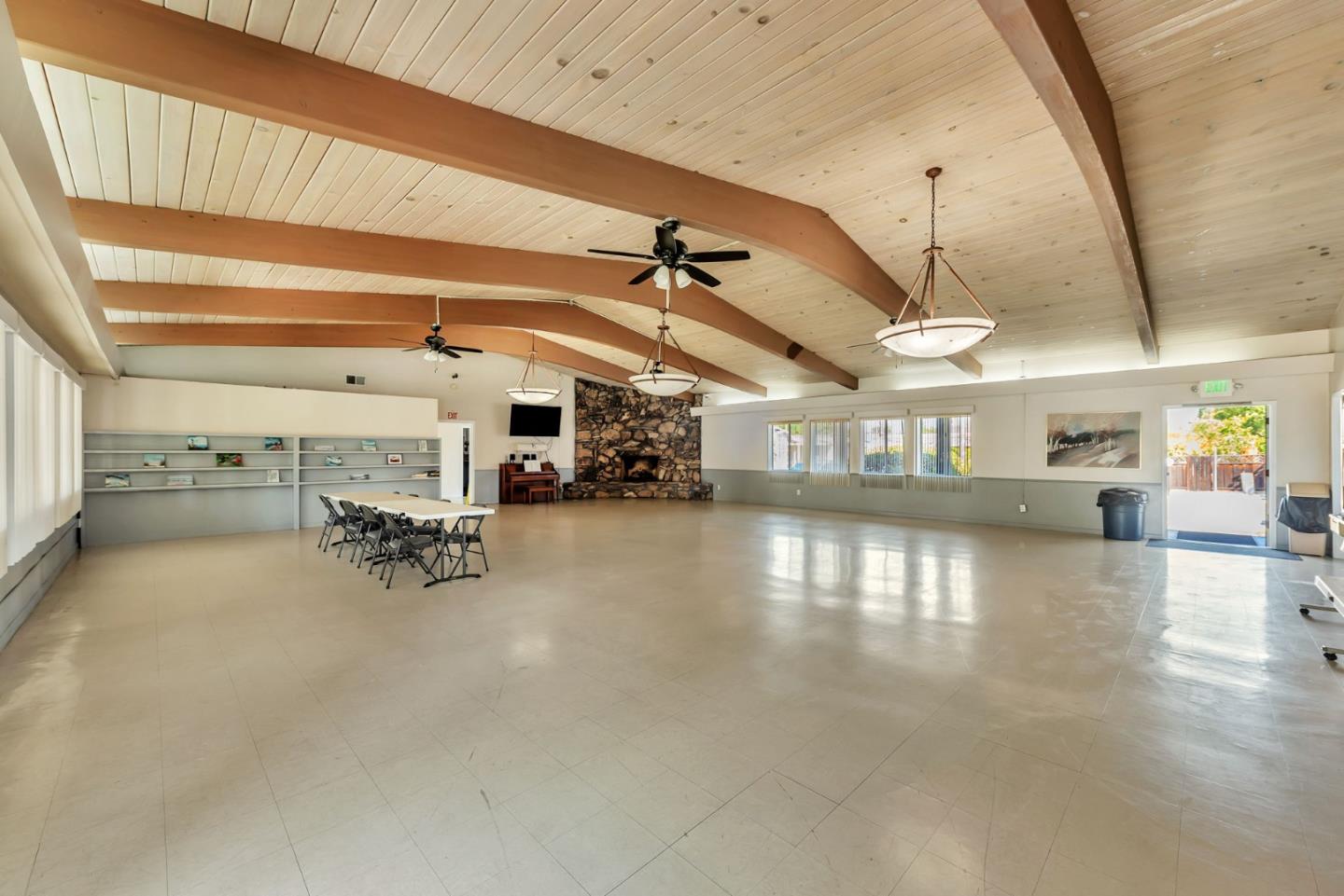 Detail Gallery Image 37 of 41 For 195 Blossom Hill Rd #118,  San Jose,  CA 95123 - 3 Beds | 2 Baths