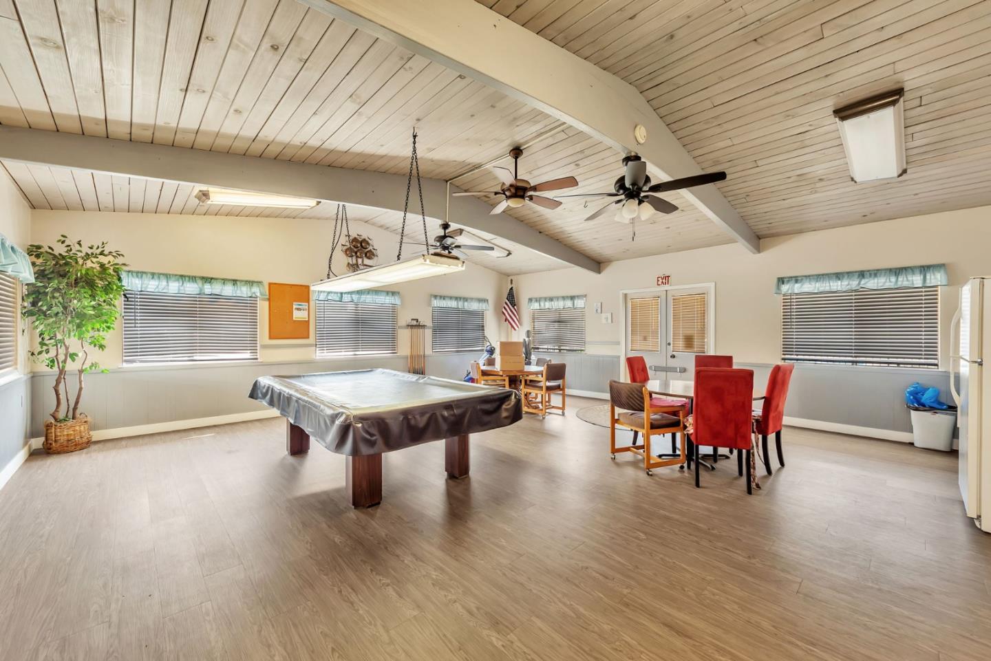 Detail Gallery Image 39 of 41 For 195 Blossom Hill Rd #118,  San Jose,  CA 95123 - 3 Beds | 2 Baths