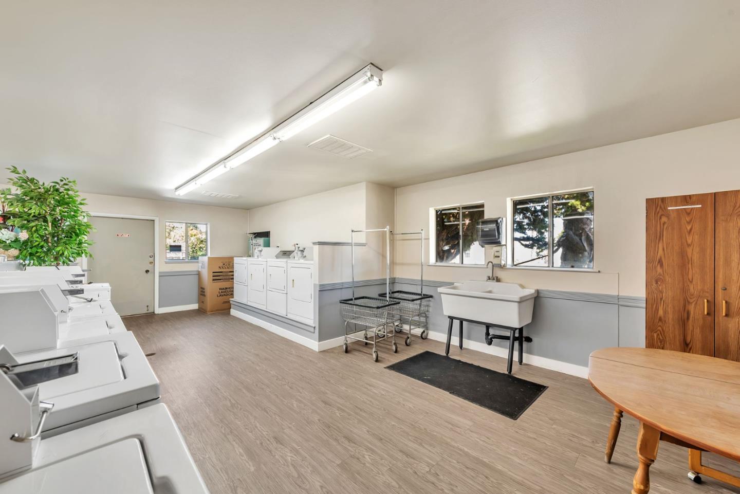 Detail Gallery Image 40 of 41 For 195 Blossom Hill Rd #118,  San Jose,  CA 95123 - 3 Beds | 2 Baths