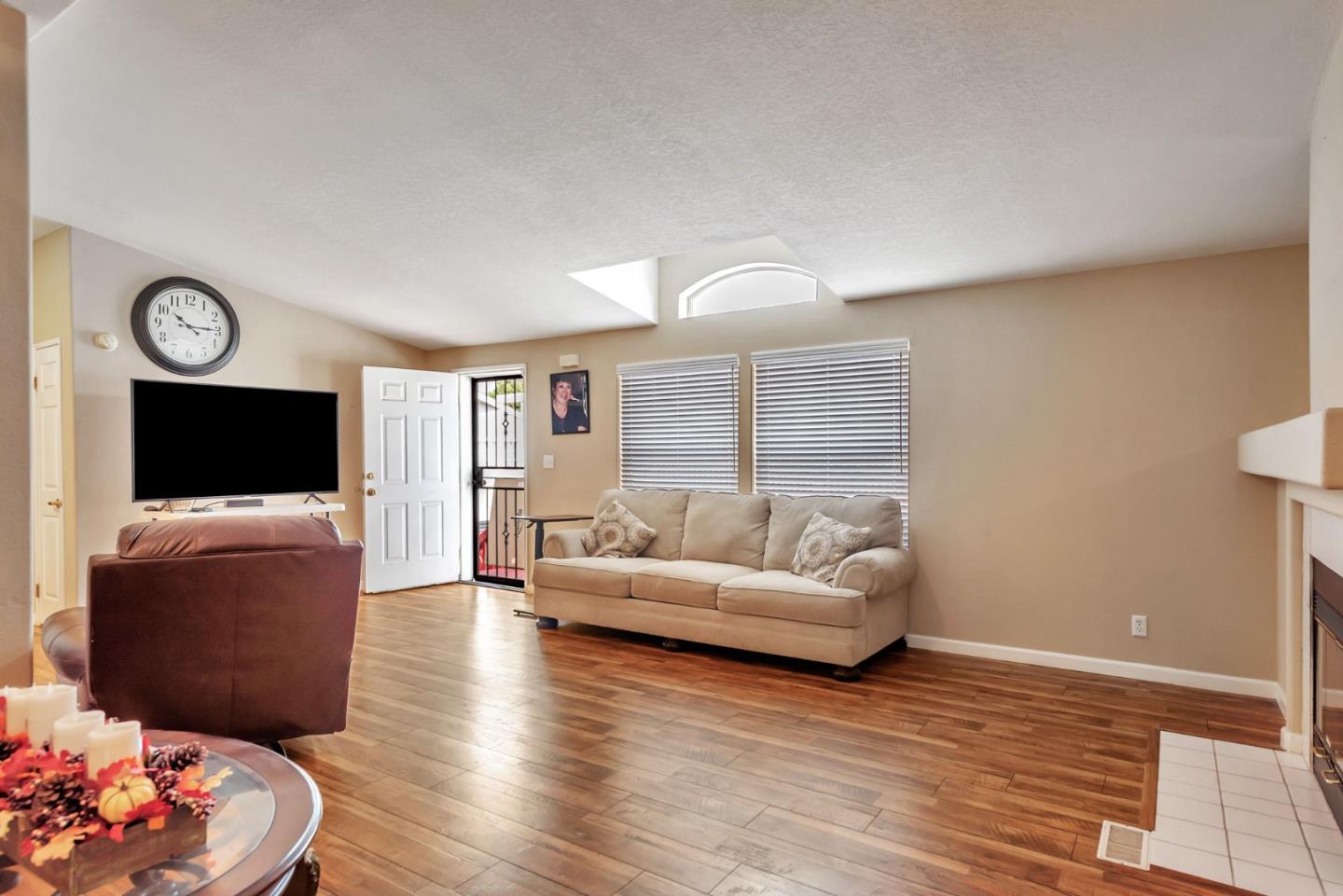 Detail Gallery Image 7 of 41 For 195 Blossom Hill Rd #118,  San Jose,  CA 95123 - 3 Beds | 2 Baths