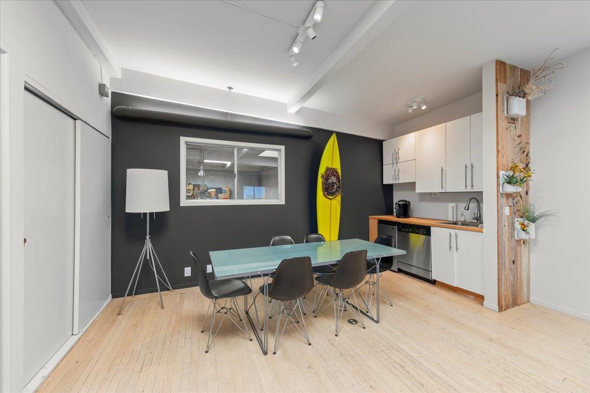 Detail Gallery Image 3 of 14 For 3450 3rd St 3d,  San Francisco,  CA 94124 - – Beds | – Baths