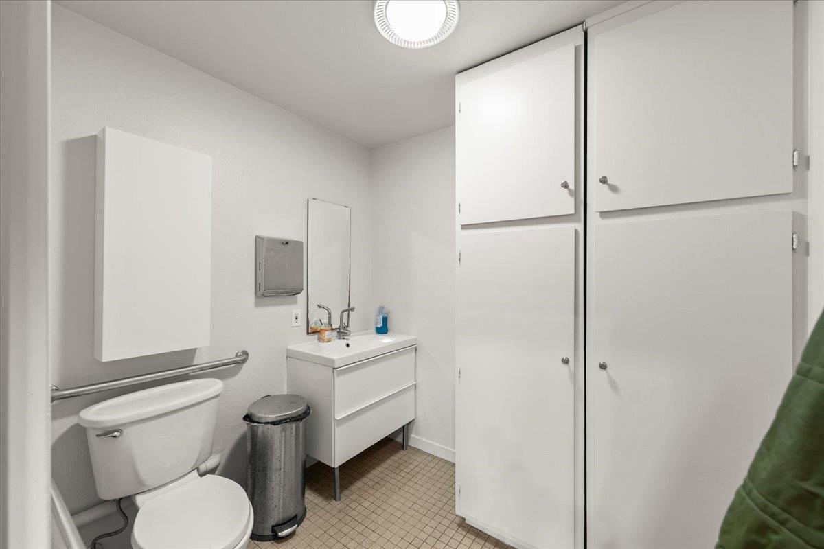 Detail Gallery Image 9 of 14 For 3450 3rd St 3d,  San Francisco,  CA 94124 - – Beds | – Baths