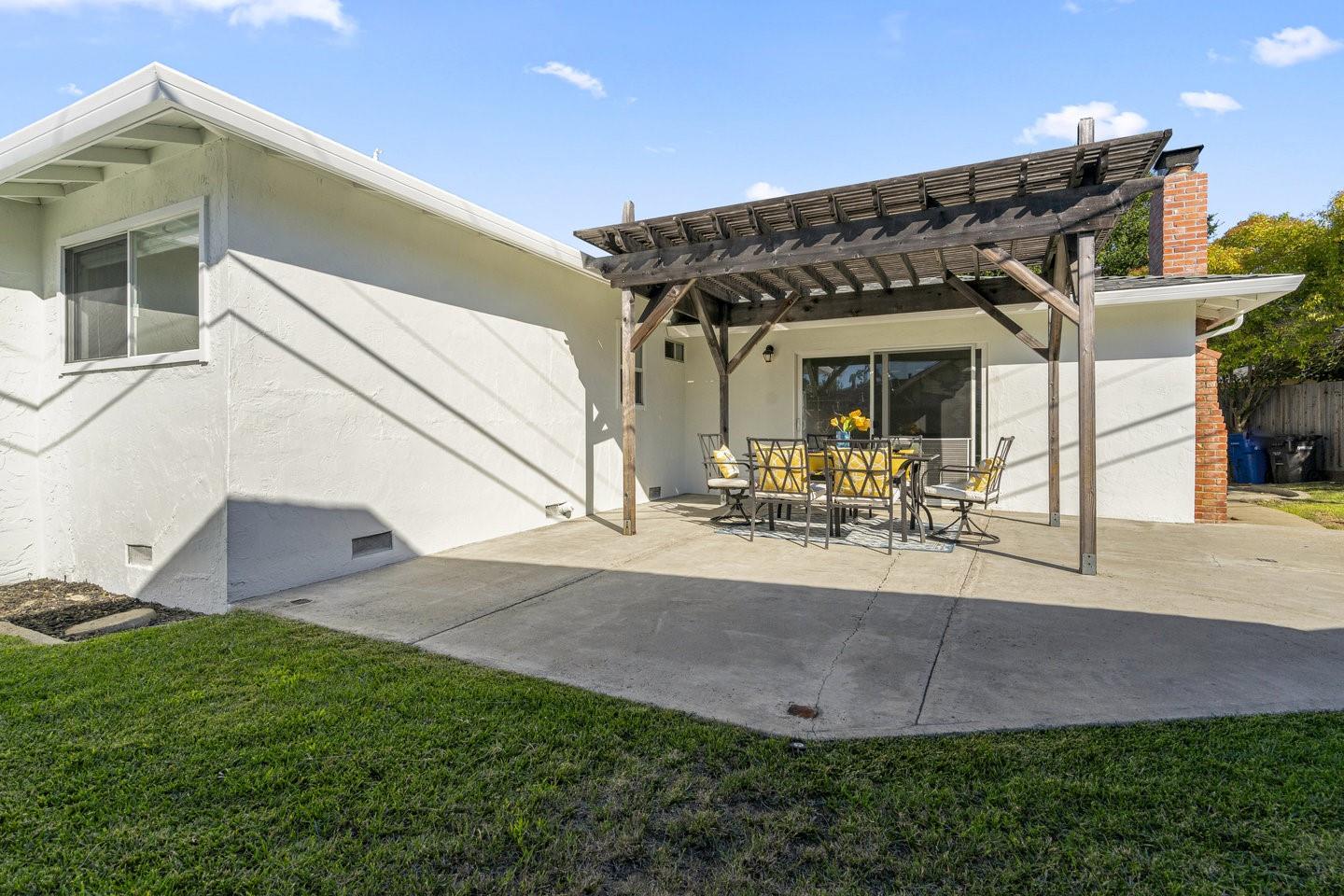 Detail Gallery Image 42 of 49 For 1115 Fairlands Ct, Campbell,  CA 95008 - 4 Beds | 2 Baths