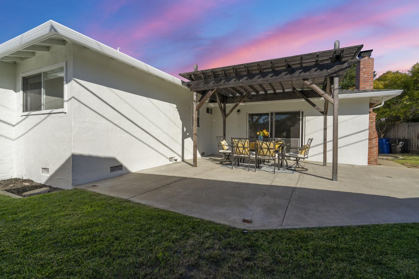 Detail Gallery Image 44 of 49 For 1115 Fairlands Ct, Campbell,  CA 95008 - 4 Beds | 2 Baths