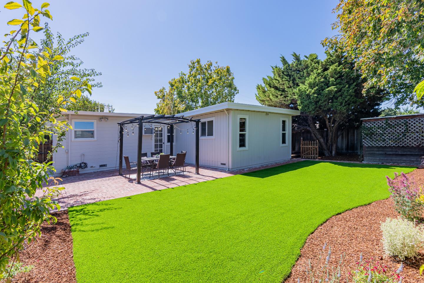 Detail Gallery Image 25 of 32 For 155 W Duane Ave, Sunnyvale,  CA 94085 - 3 Beds | 2 Baths