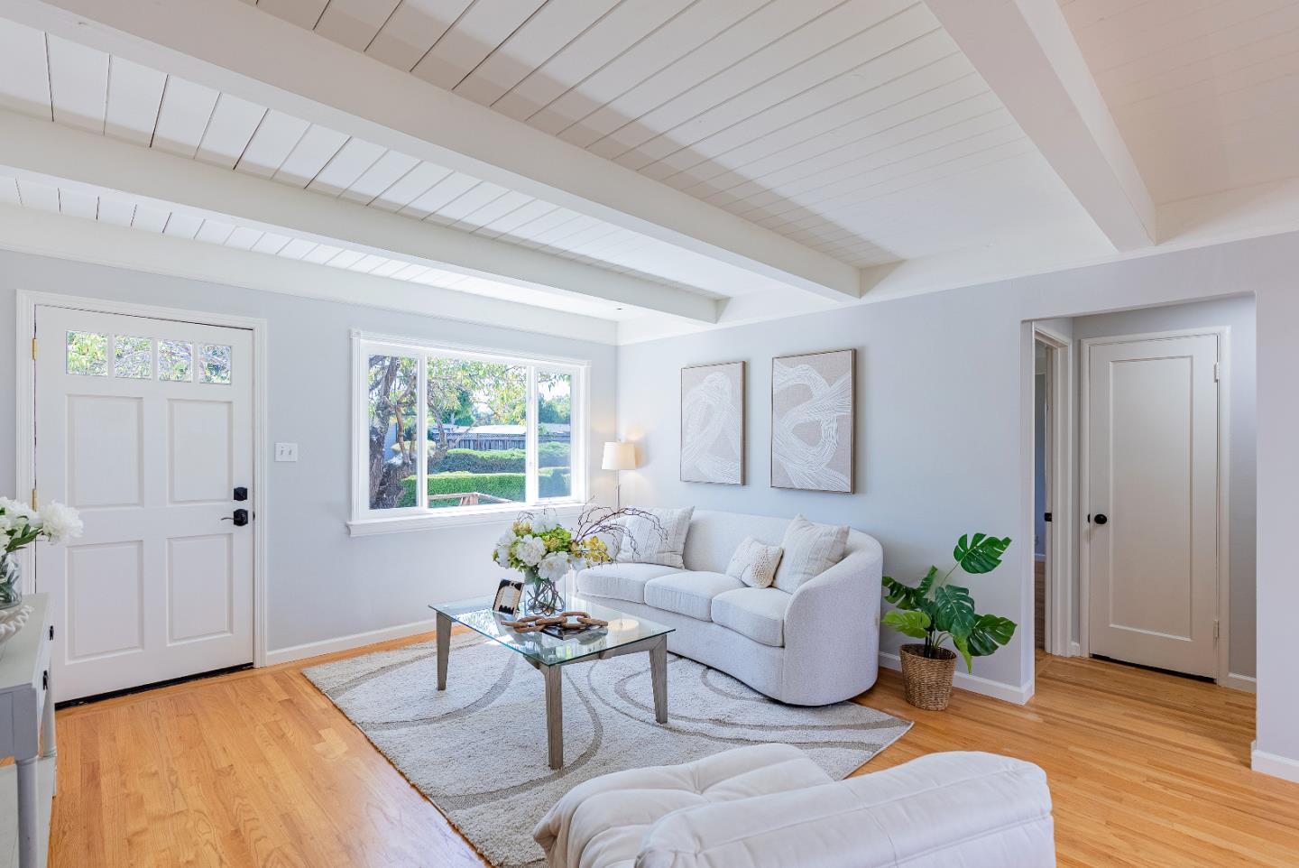 Detail Gallery Image 4 of 32 For 155 W Duane Ave, Sunnyvale,  CA 94085 - 3 Beds | 2 Baths