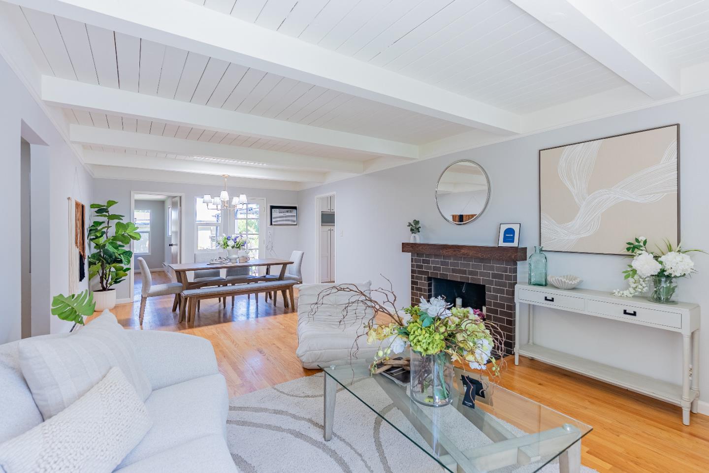 Detail Gallery Image 5 of 32 For 155 W Duane Ave, Sunnyvale,  CA 94085 - 3 Beds | 2 Baths