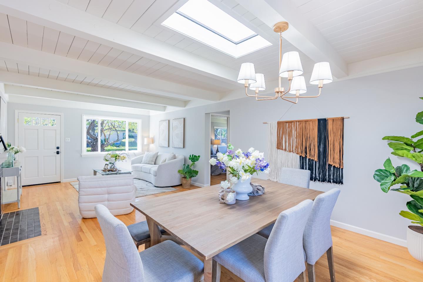 Detail Gallery Image 7 of 32 For 155 W Duane Ave, Sunnyvale,  CA 94085 - 3 Beds | 2 Baths