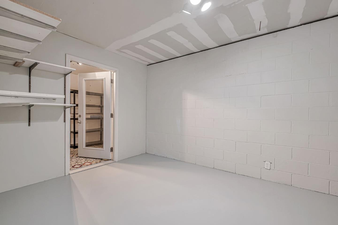 Detail Gallery Image 26 of 29 For 63 S Branciforte, Santa Cruz,  CA 95062 - 2 Beds | 2/1 Baths