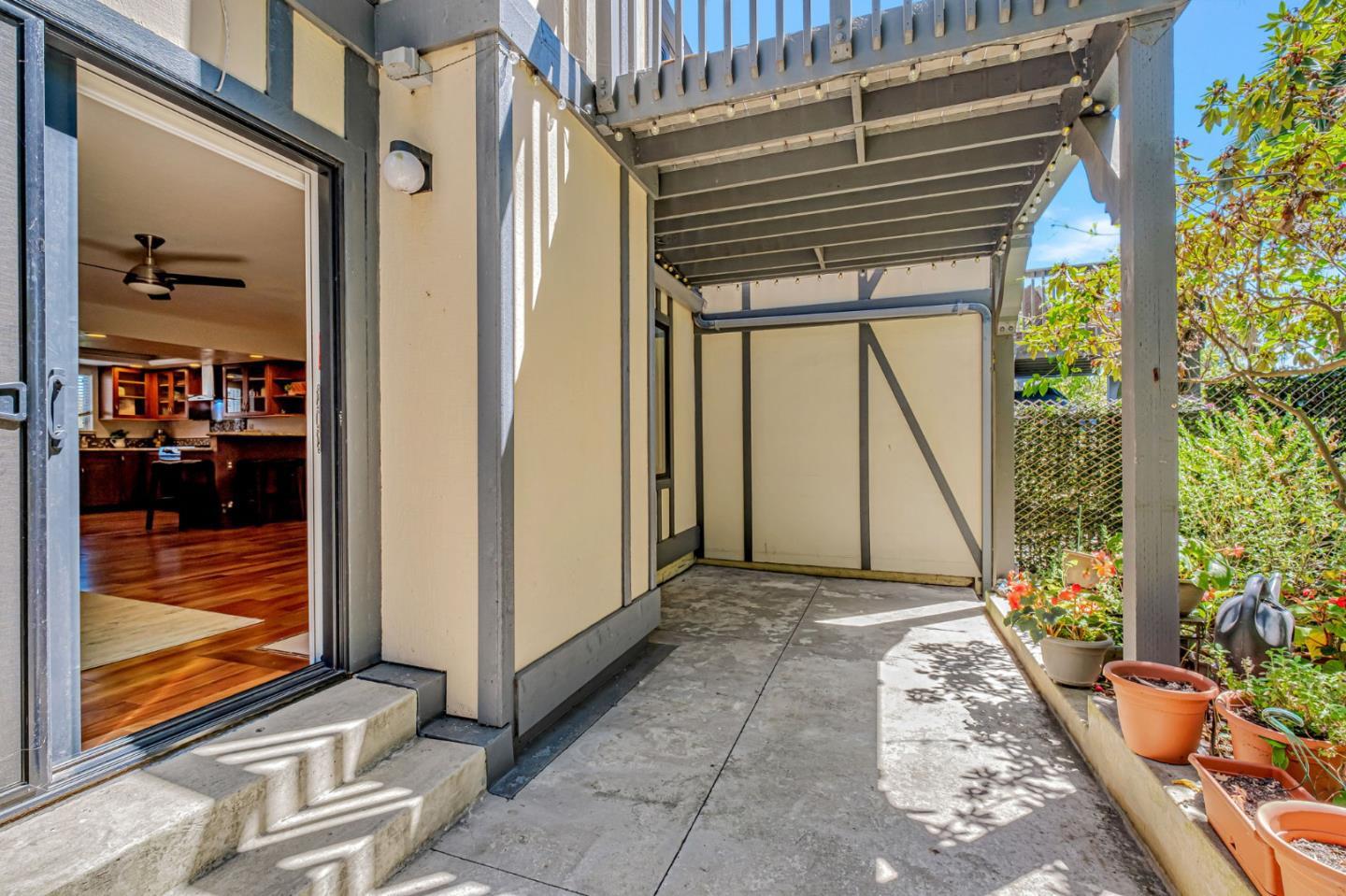 Detail Gallery Image 27 of 29 For 63 S Branciforte, Santa Cruz,  CA 95062 - 2 Beds | 2/1 Baths