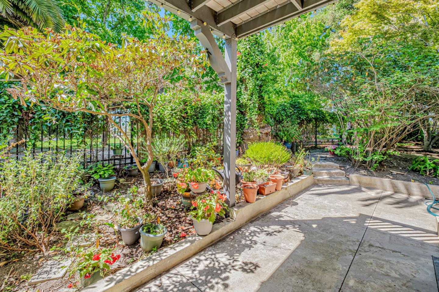 Detail Gallery Image 29 of 29 For 63 S Branciforte, Santa Cruz,  CA 95062 - 2 Beds | 2/1 Baths