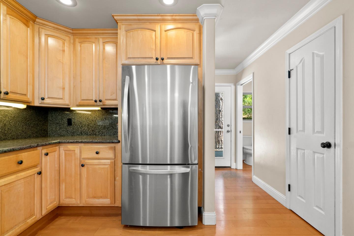 Detail Gallery Image 16 of 68 For 462 Quail Dr, Santa Cruz,  CA 95060 - 3 Beds | 2/1 Baths
