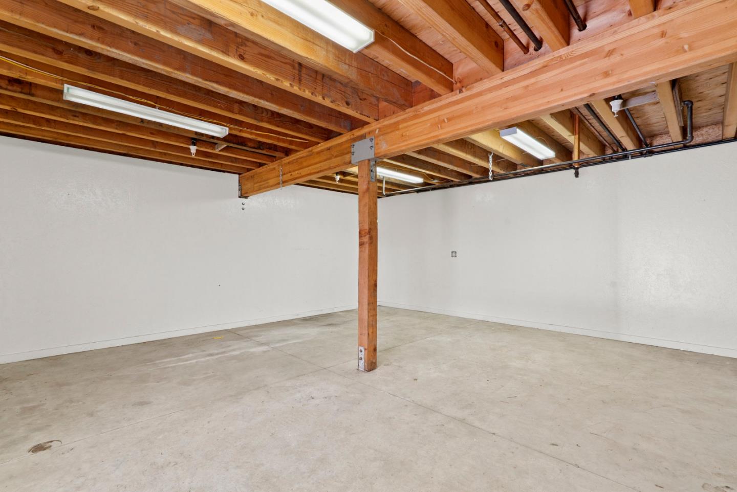 Detail Gallery Image 55 of 68 For 462 Quail Dr, Santa Cruz,  CA 95060 - 3 Beds | 2/1 Baths