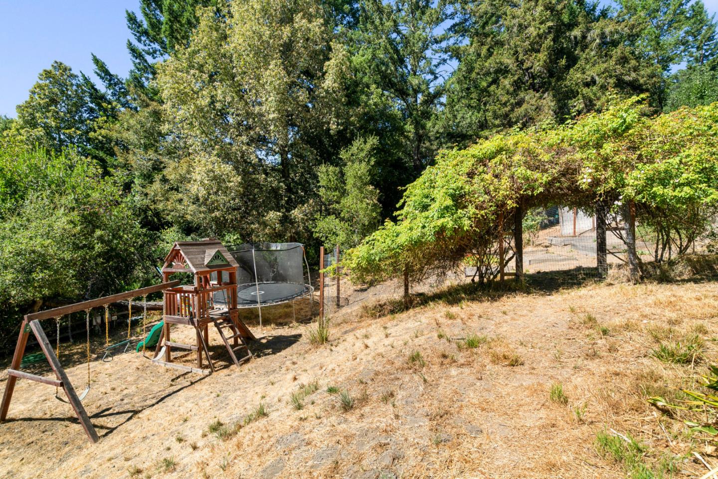 Detail Gallery Image 57 of 68 For 462 Quail Dr, Santa Cruz,  CA 95060 - 3 Beds | 2/1 Baths