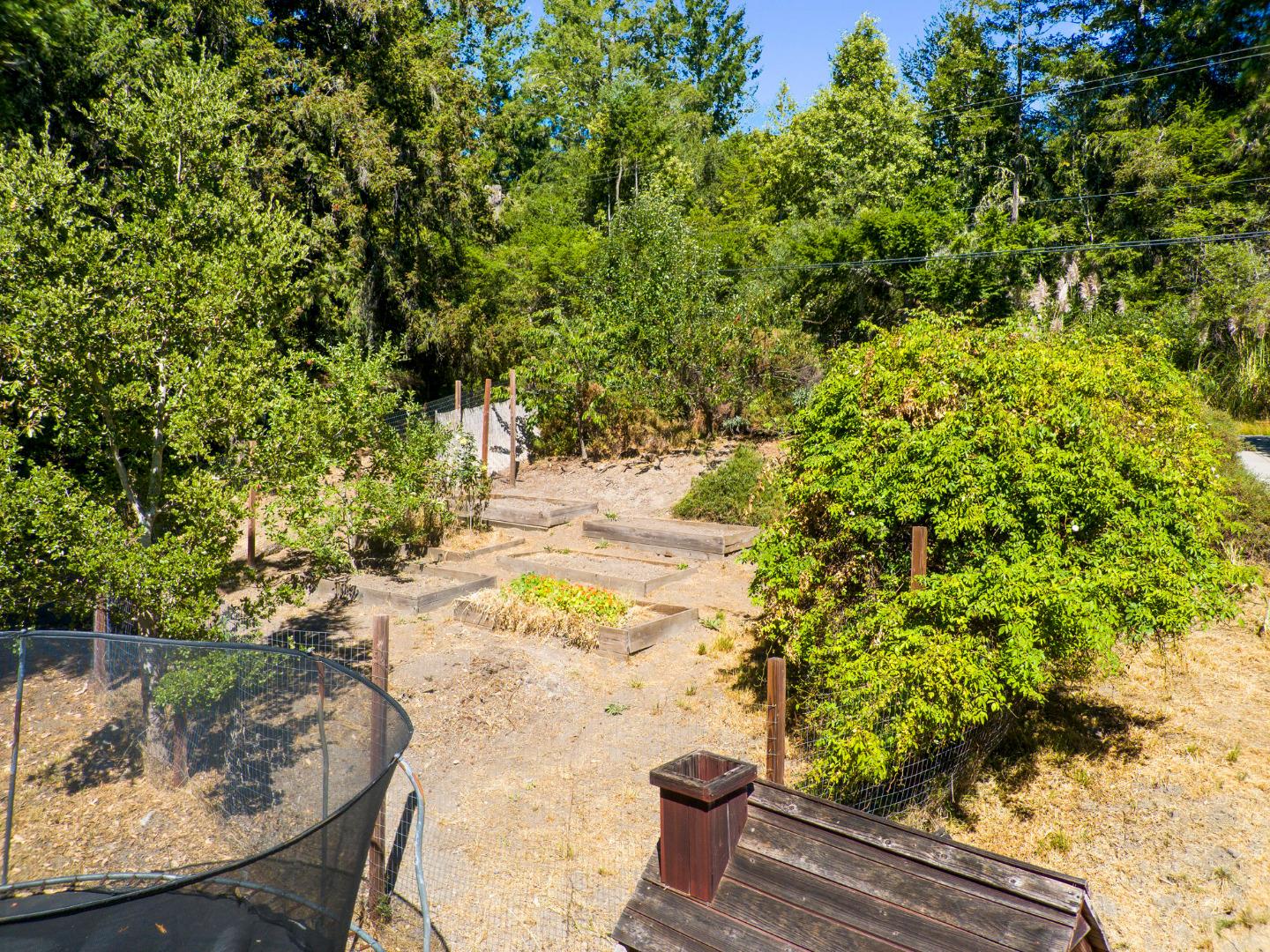 Detail Gallery Image 59 of 68 For 462 Quail Dr, Santa Cruz,  CA 95060 - 3 Beds | 2/1 Baths