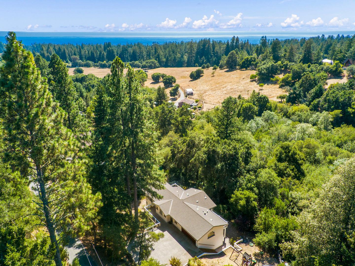 Detail Gallery Image 62 of 68 For 462 Quail Dr, Santa Cruz,  CA 95060 - 3 Beds | 2/1 Baths
