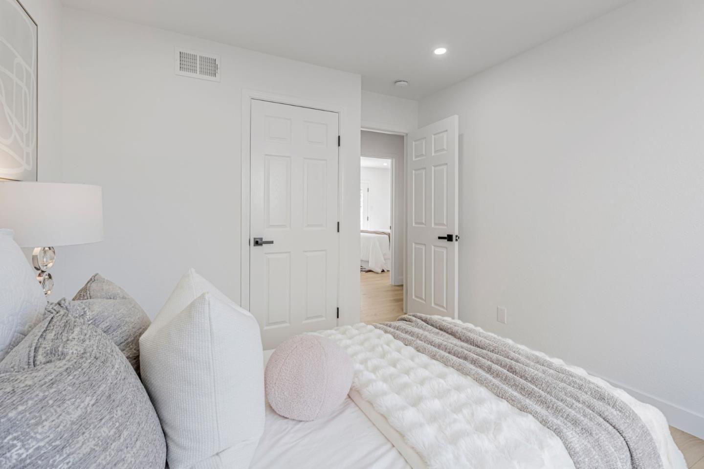 Detail Gallery Image 21 of 35 For 1263 Flickinger Ave, San Jose,  CA 95131 - 4 Beds | 2 Baths