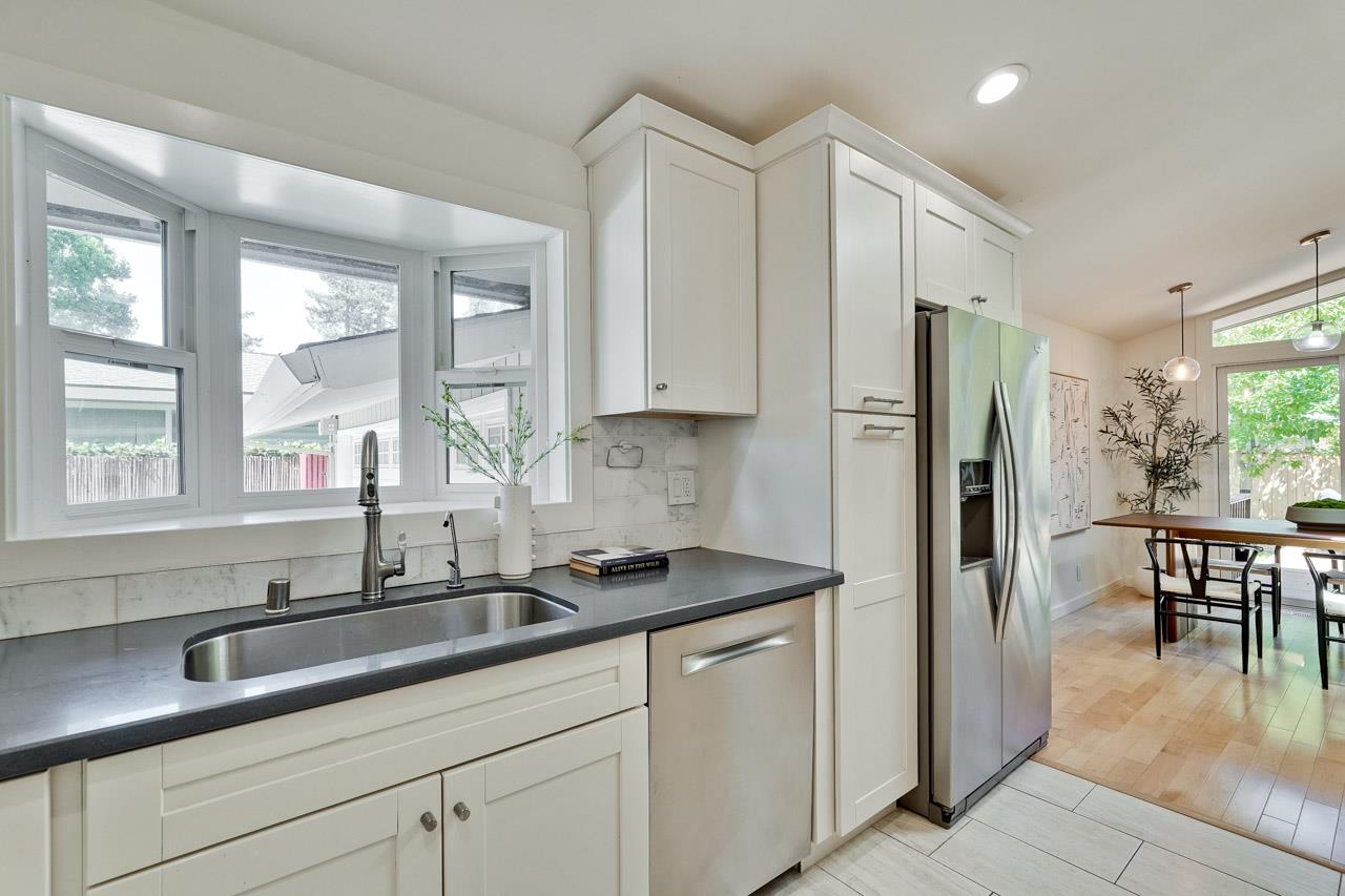 Detail Gallery Image 13 of 48 For 3887 Shasta Dr, Santa Clara,  CA 95051 - 3 Beds | 2 Baths