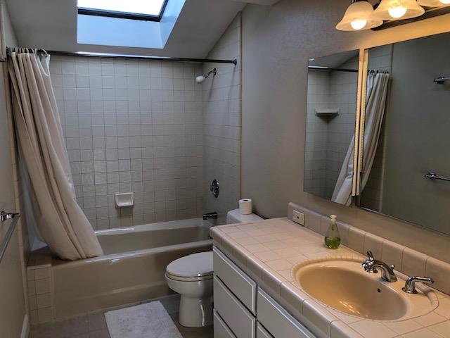 Detail Gallery Image 16 of 28 For 555 Paco Dr, Los Altos,  CA 94024 - 4 Beds | 2 Baths