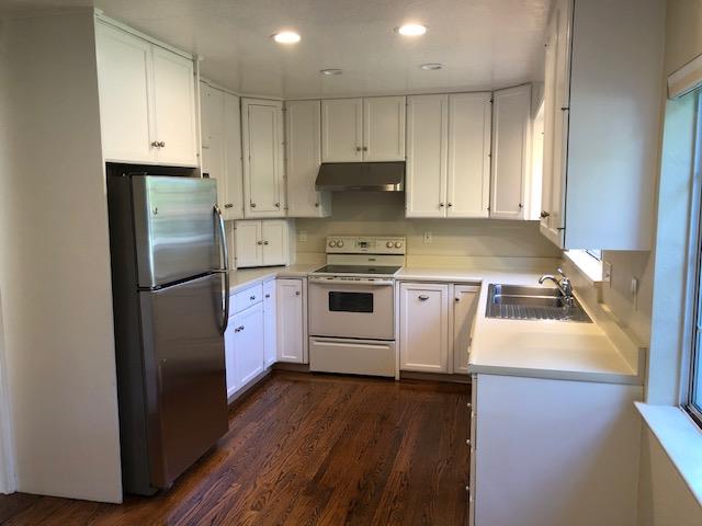 Detail Gallery Image 8 of 28 For 555 Paco Dr, Los Altos,  CA 94024 - 4 Beds | 2 Baths