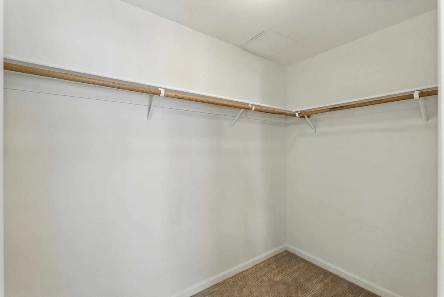 Detail Gallery Image 19 of 59 For 1037 Scotia Ter #203,  Sunnyvale,  CA 94089 - 2 Beds | 2 Baths