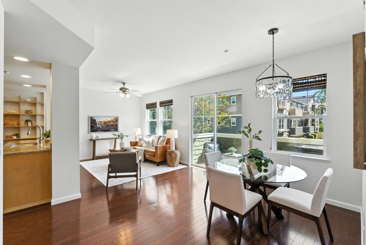 Detail Gallery Image 4 of 59 For 1037 Scotia Ter #203,  Sunnyvale,  CA 94089 - 2 Beds | 2 Baths