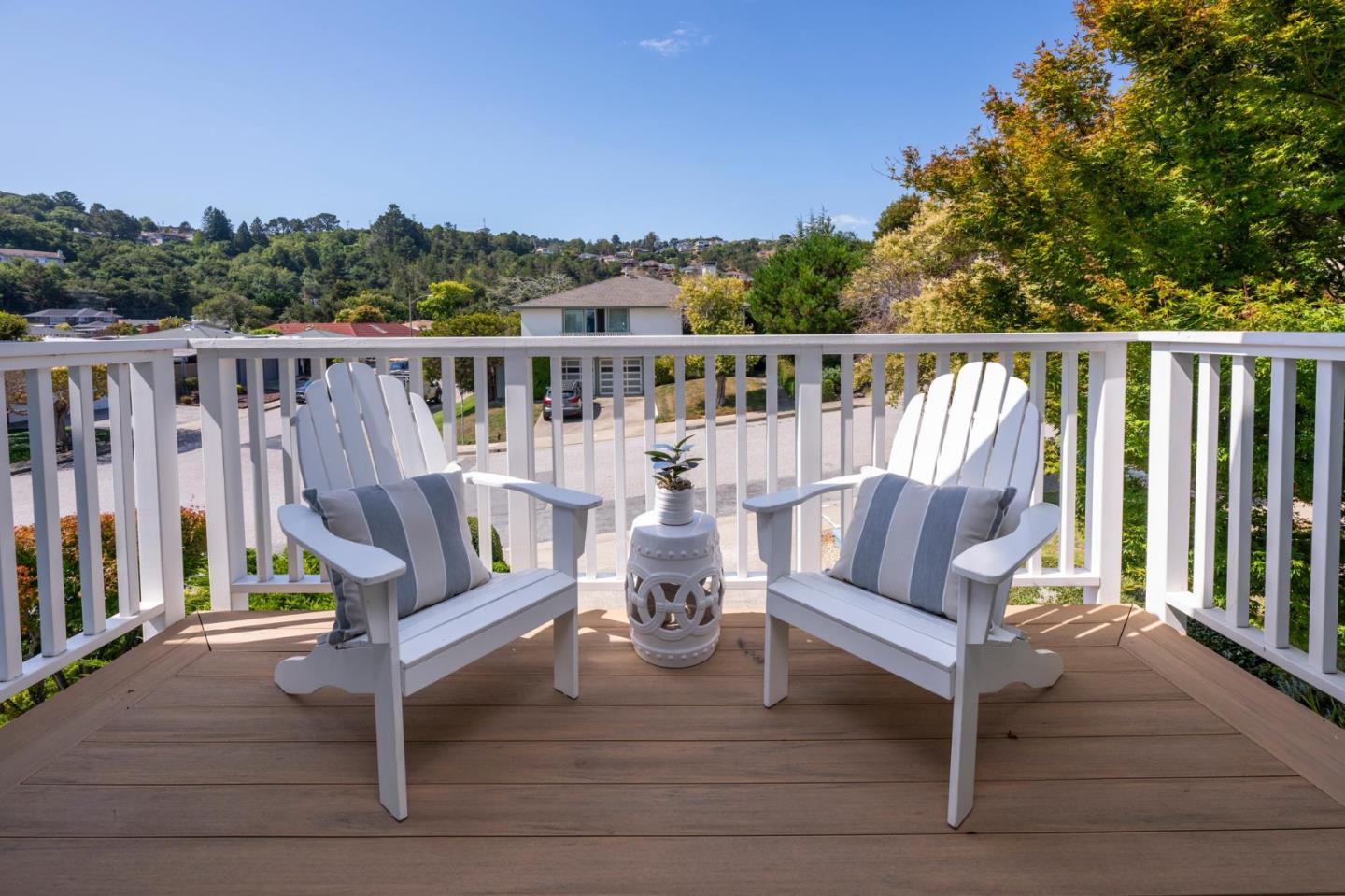 Detail Gallery Image 14 of 49 For 928 Evergreen Way, Millbrae,  CA 94030 - 3 Beds | 2 Baths