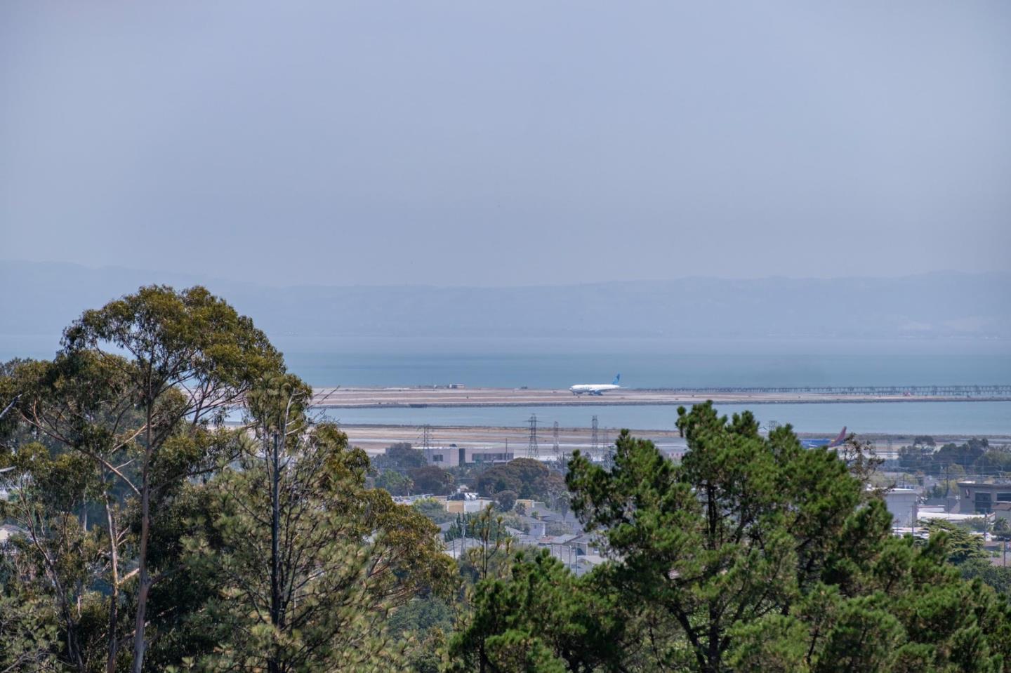 Detail Gallery Image 31 of 49 For 928 Evergreen Way, Millbrae,  CA 94030 - 3 Beds | 2 Baths