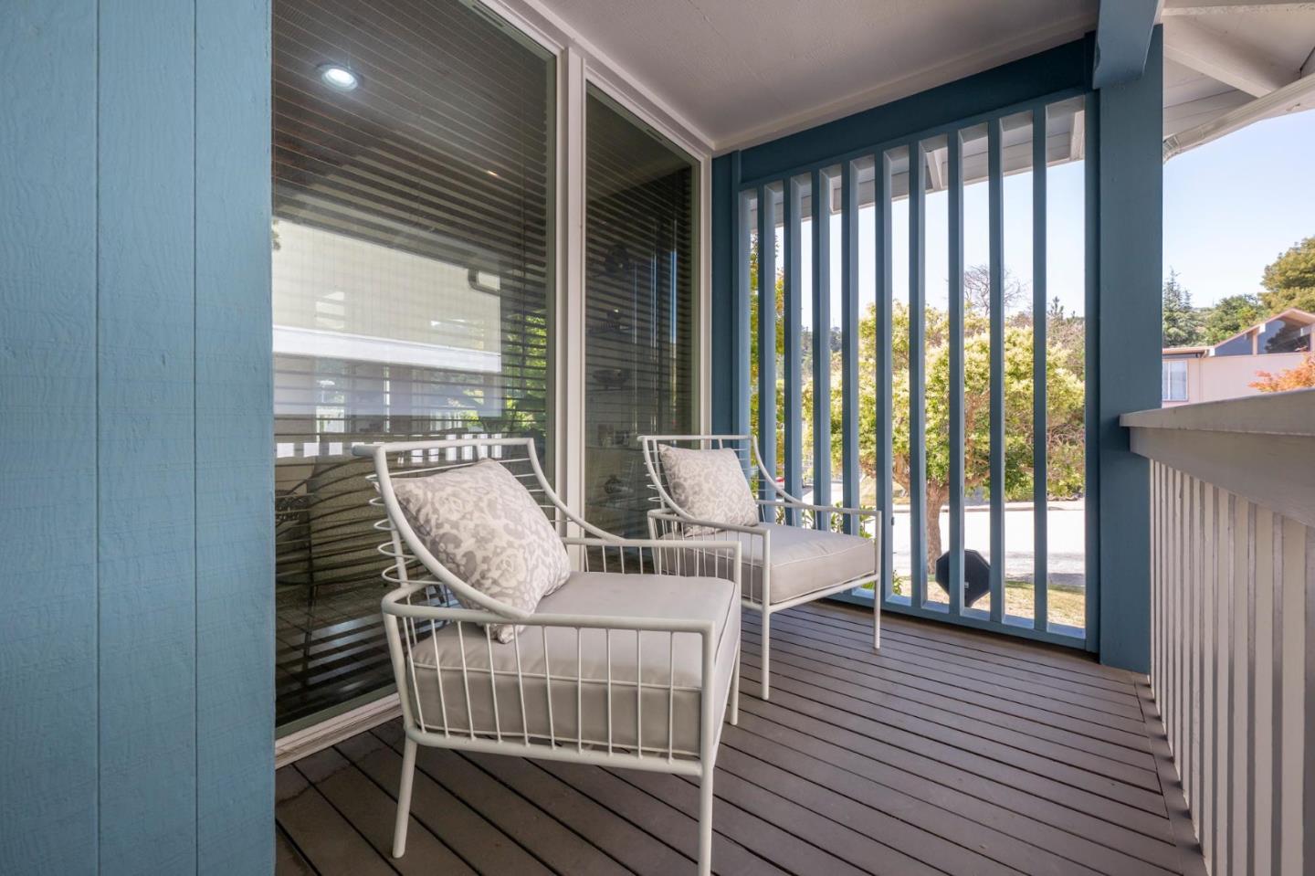 Detail Gallery Image 4 of 49 For 928 Evergreen Way, Millbrae,  CA 94030 - 3 Beds | 2 Baths