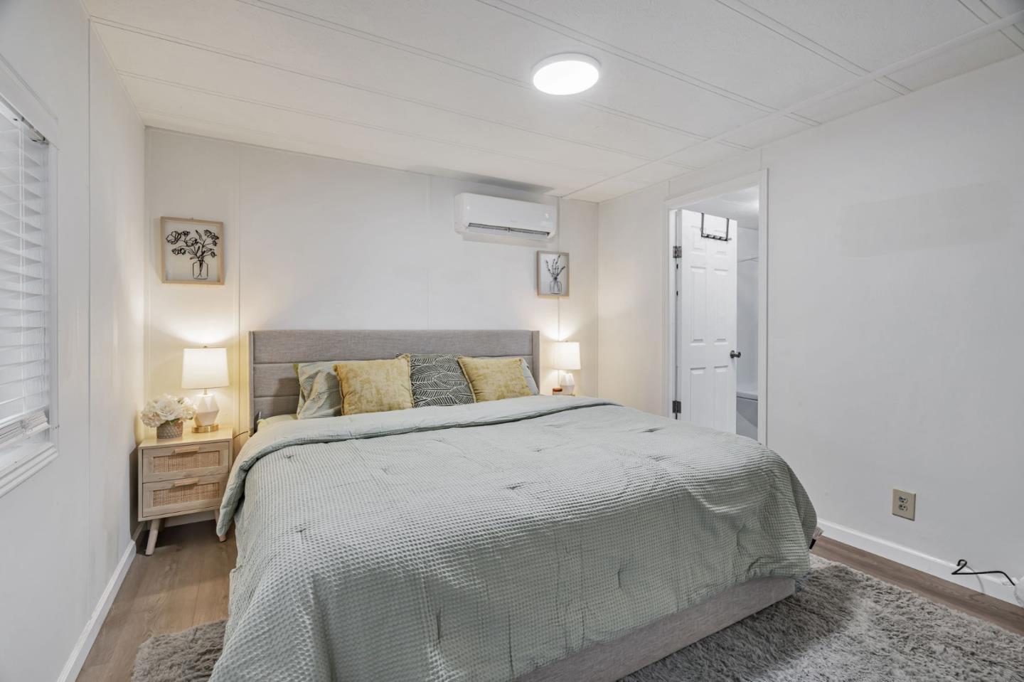 Detail Gallery Image 13 of 33 For 900 Golden Wheel Park Dr #28,  San Jose,  CA 95112 - 2 Beds | 2 Baths