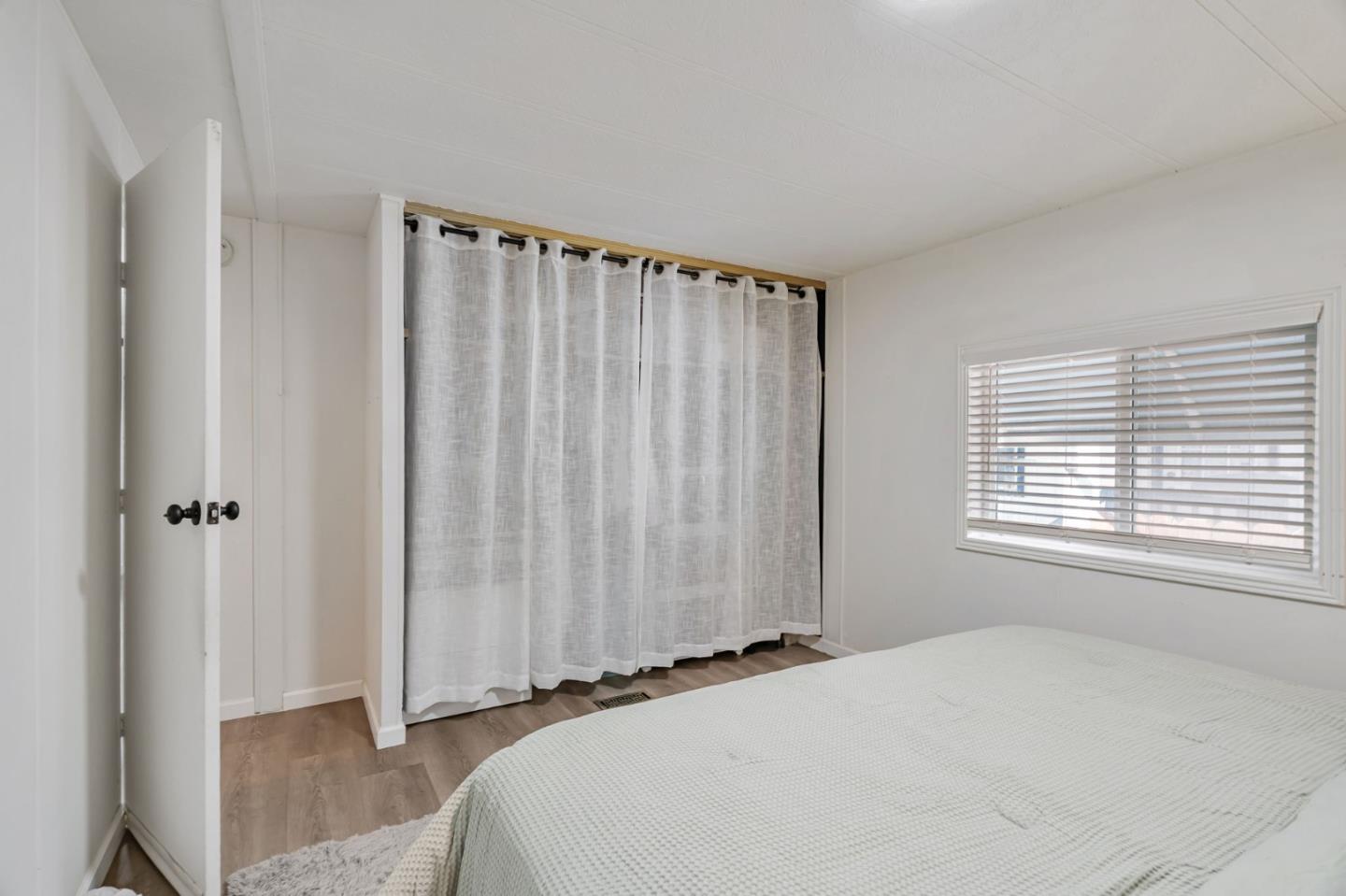 Detail Gallery Image 14 of 33 For 900 Golden Wheel Park Dr #28,  San Jose,  CA 95112 - 2 Beds | 2 Baths
