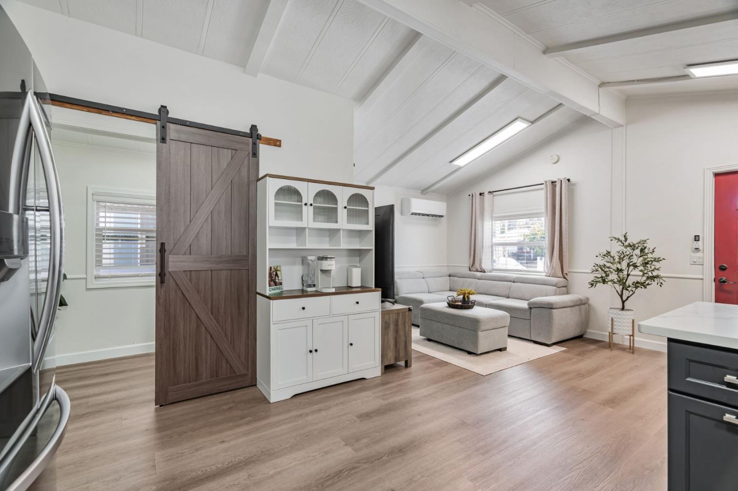 Detail Gallery Image 5 of 33 For 900 Golden Wheel Park Dr #28,  San Jose,  CA 95112 - 2 Beds | 2 Baths