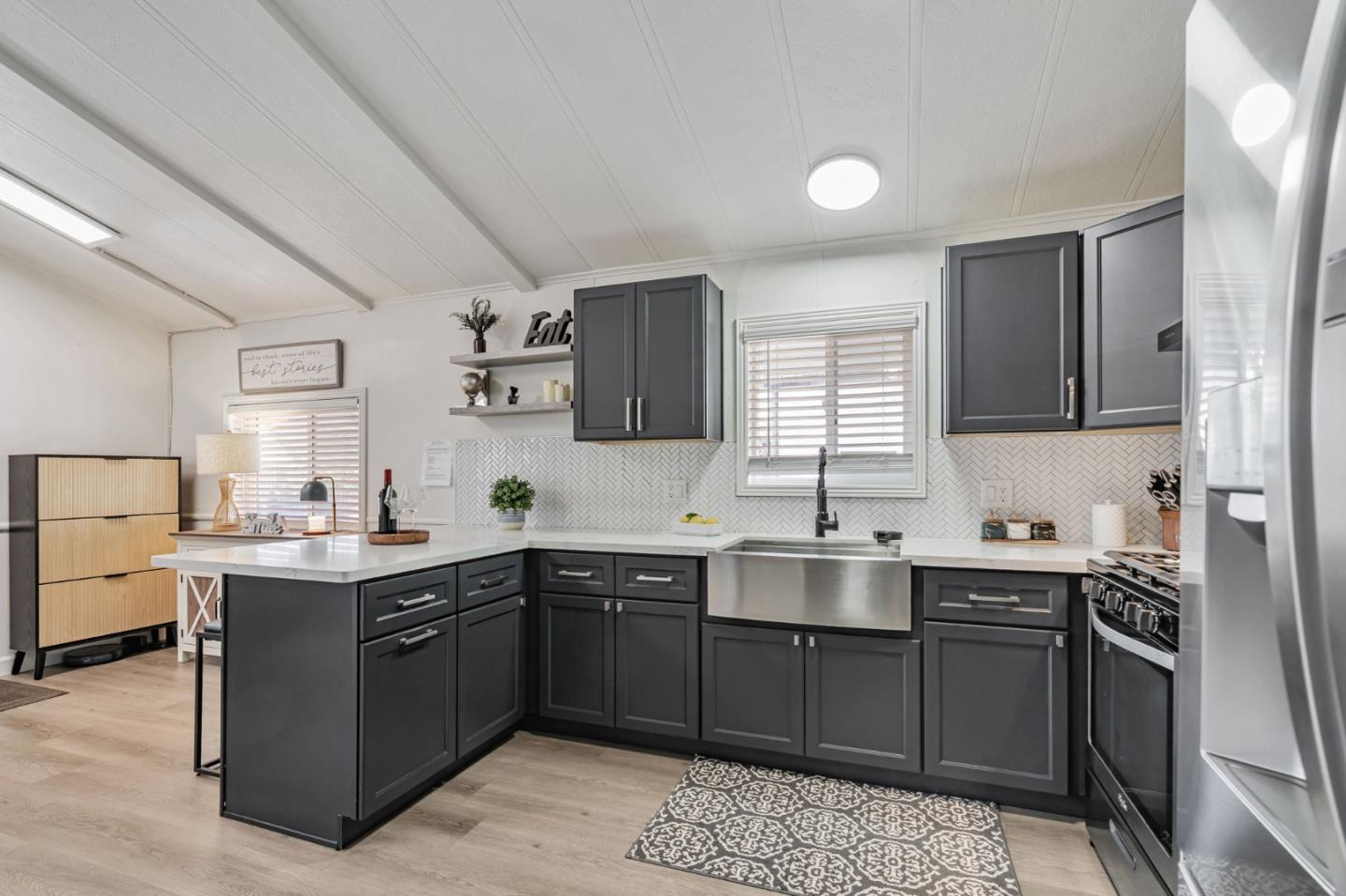 Detail Gallery Image 8 of 33 For 900 Golden Wheel Park Dr #28,  San Jose,  CA 95112 - 2 Beds | 2 Baths