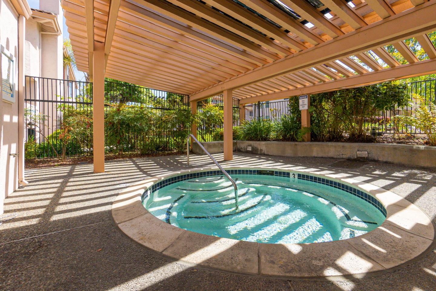 Detail Gallery Image 17 of 23 For 10235 Nile Dr, Cupertino,  CA 95014 - 1 Beds | 1 Baths