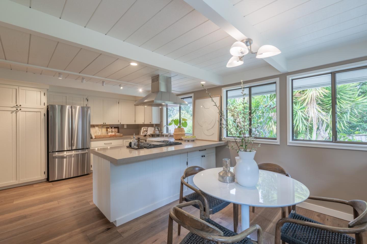 Detail Gallery Image 14 of 40 For 27180 Los Arboles Dr, Carmel,  CA 93923 - 3 Beds | 2 Baths