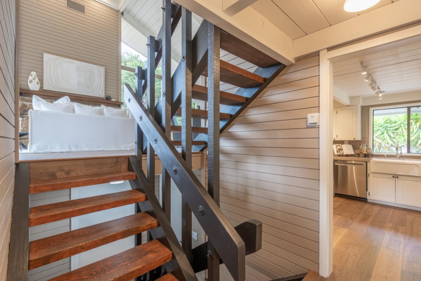 Detail Gallery Image 16 of 40 For 27180 Los Arboles Dr, Carmel,  CA 93923 - 3 Beds | 2 Baths