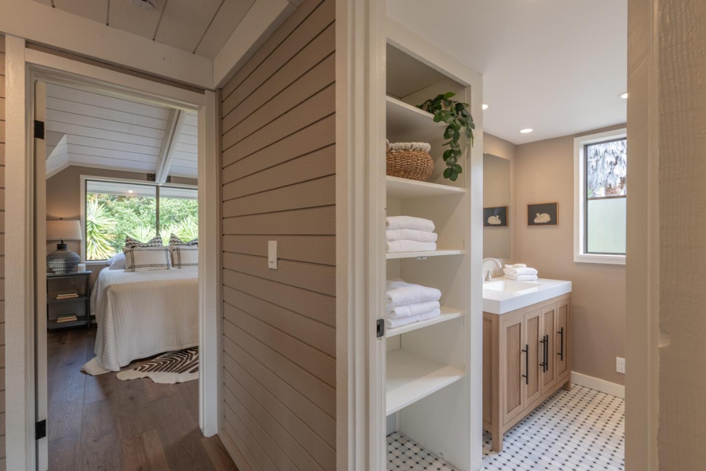 Detail Gallery Image 24 of 40 For 27180 Los Arboles Dr, Carmel,  CA 93923 - 3 Beds | 2 Baths