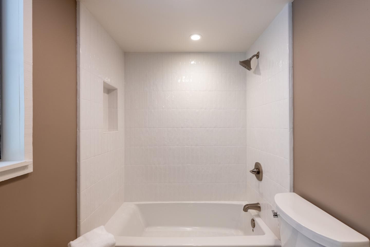 Detail Gallery Image 25 of 40 For 27180 Los Arboles Dr, Carmel,  CA 93923 - 3 Beds | 2 Baths