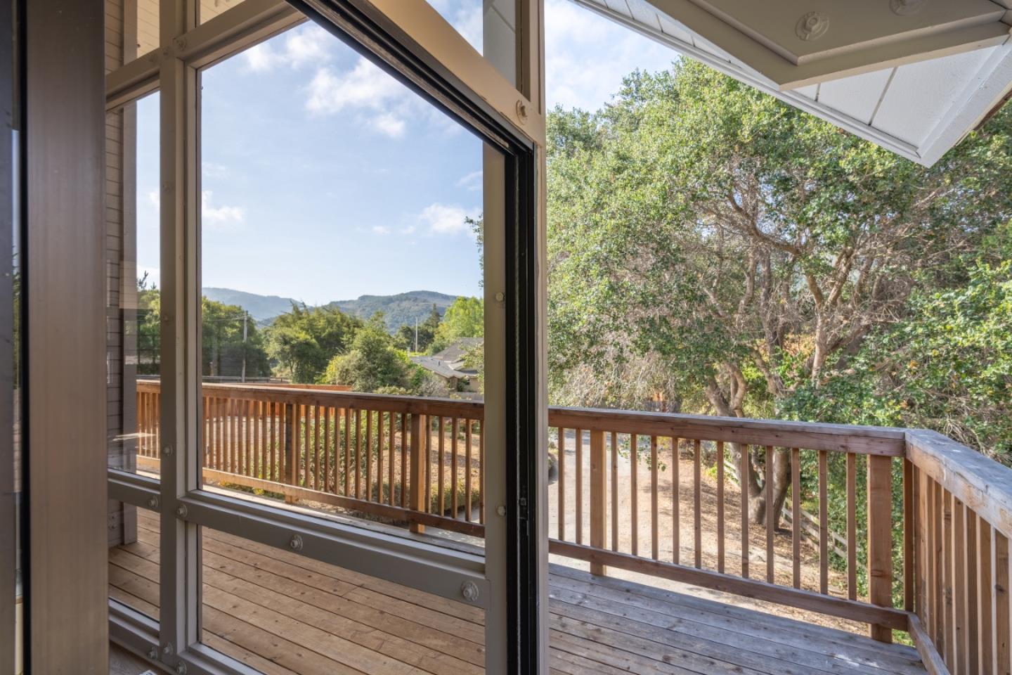 Detail Gallery Image 27 of 40 For 27180 Los Arboles Dr, Carmel,  CA 93923 - 3 Beds | 2 Baths