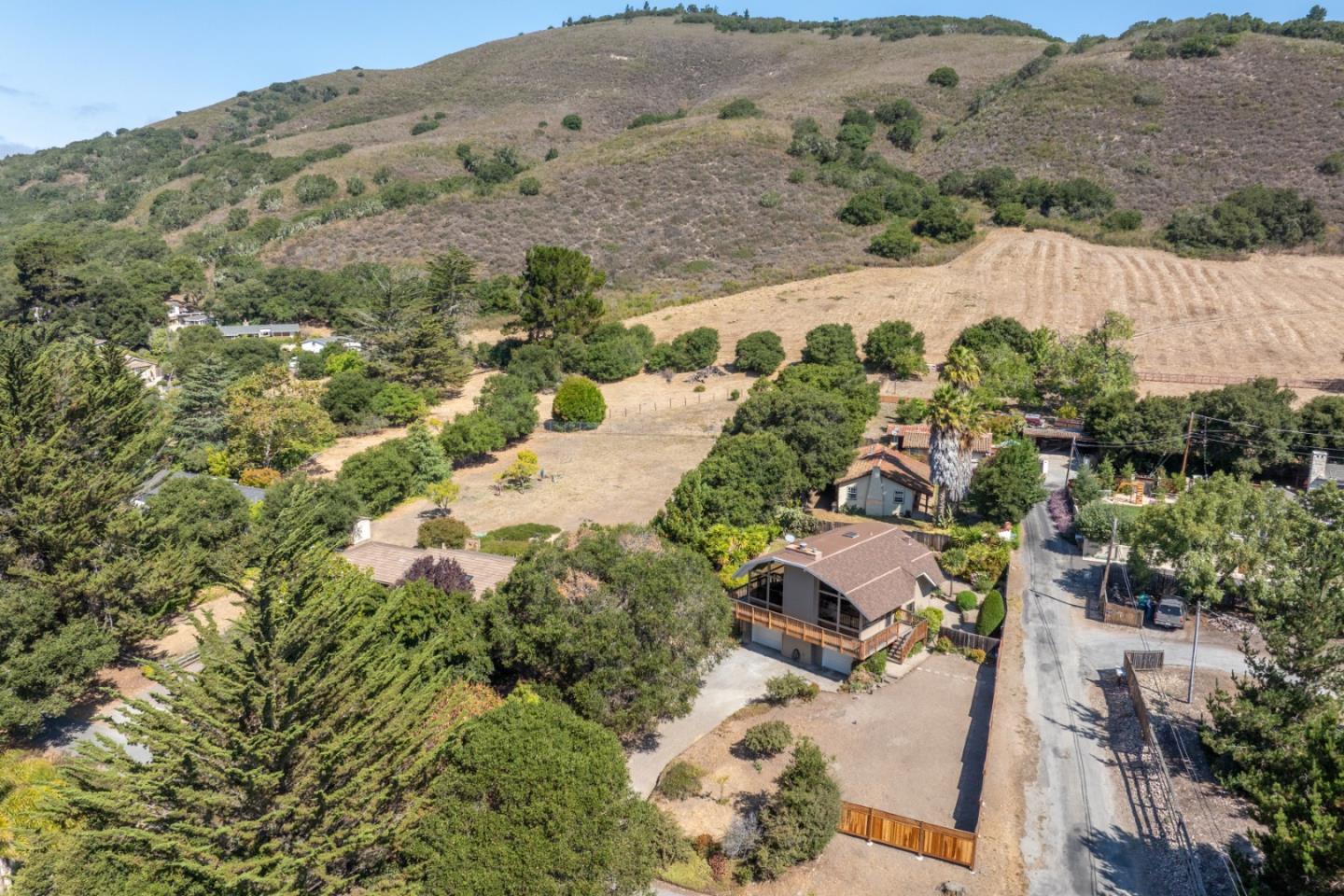 Detail Gallery Image 33 of 40 For 27180 Los Arboles Dr, Carmel,  CA 93923 - 3 Beds | 2 Baths