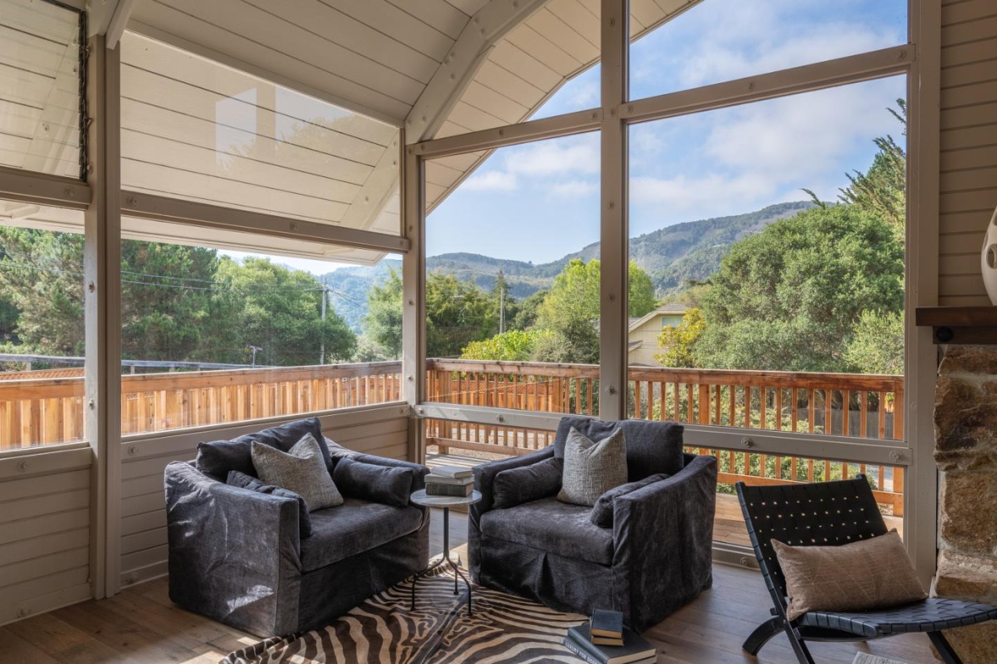 Detail Gallery Image 7 of 40 For 27180 Los Arboles Dr, Carmel,  CA 93923 - 3 Beds | 2 Baths