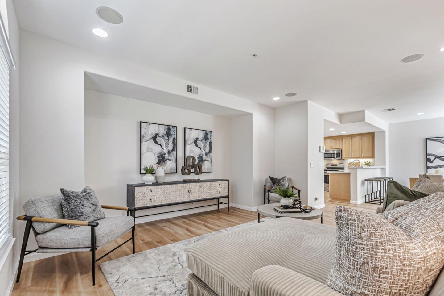 Detail Gallery Image 13 of 43 For 342 Olive Hill Dr, San Jose,  CA 95125 - 2 Beds | 2 Baths