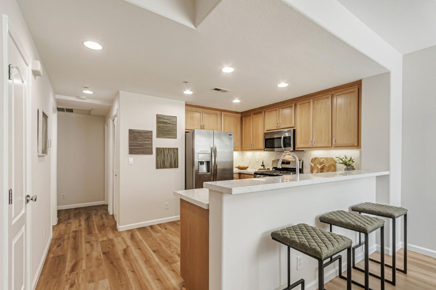 Detail Gallery Image 14 of 43 For 342 Olive Hill Dr, San Jose,  CA 95125 - 2 Beds | 2 Baths