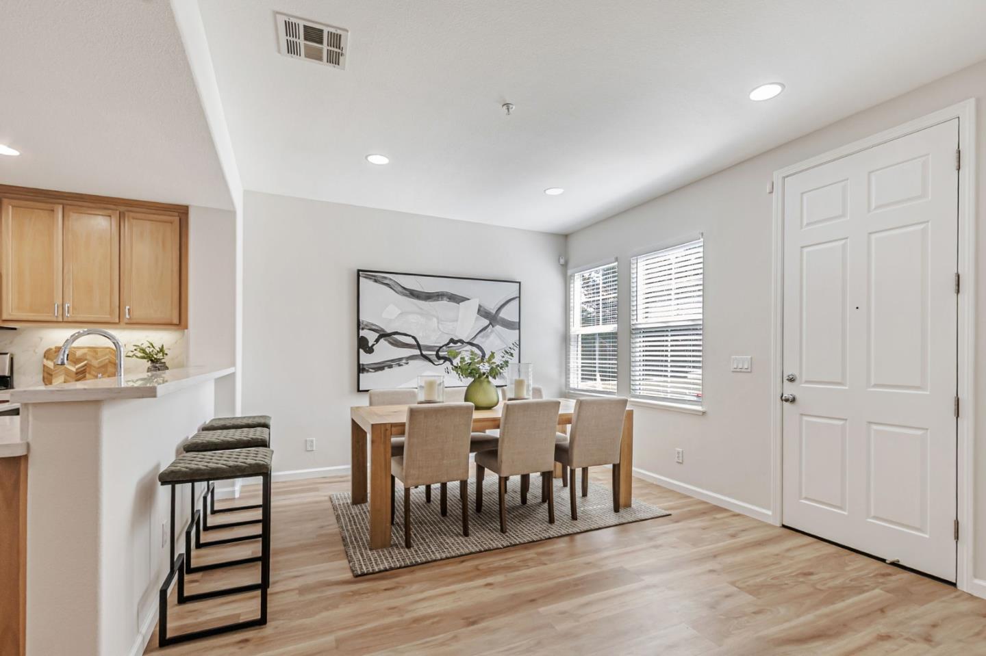 Detail Gallery Image 17 of 43 For 342 Olive Hill Dr, San Jose,  CA 95125 - 2 Beds | 2 Baths