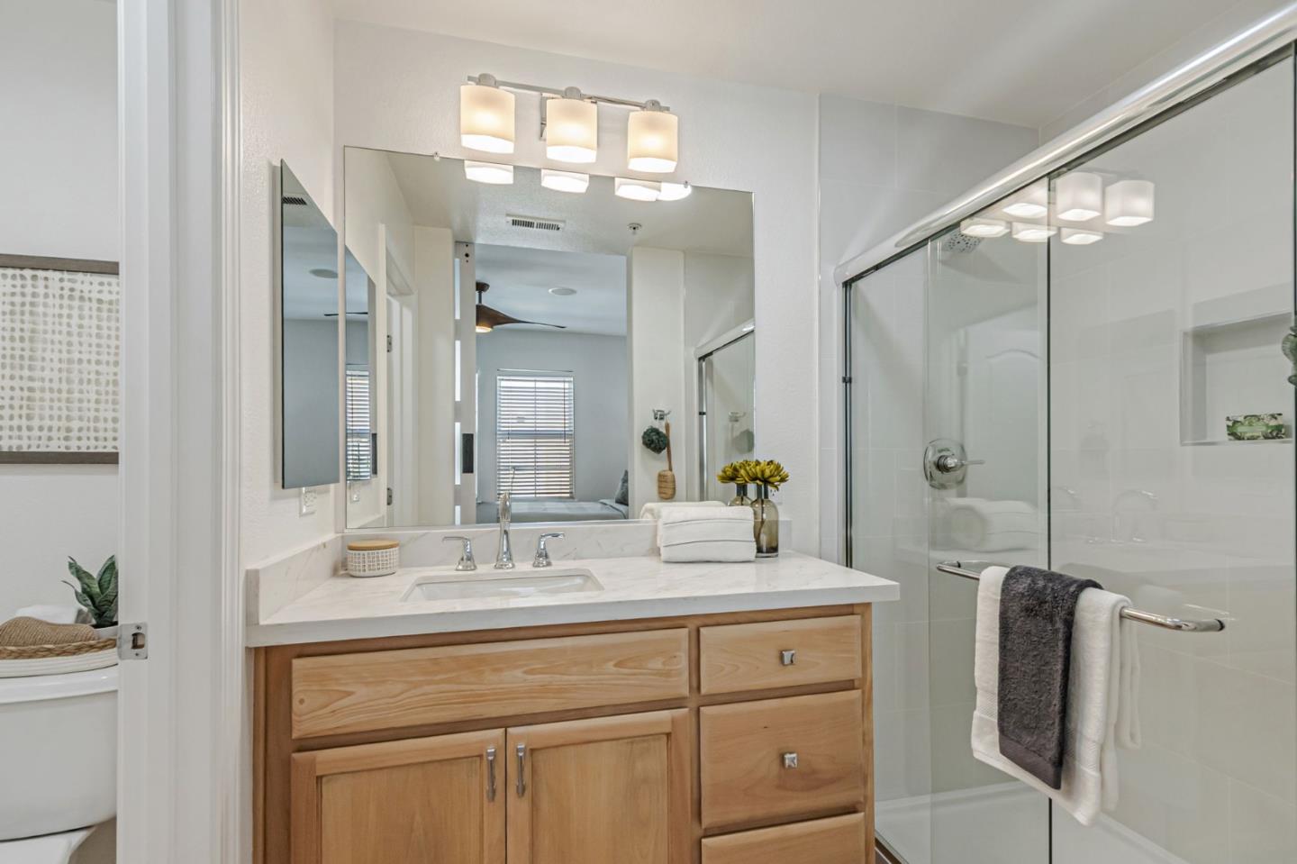 Detail Gallery Image 32 of 43 For 342 Olive Hill Dr, San Jose,  CA 95125 - 2 Beds | 2 Baths