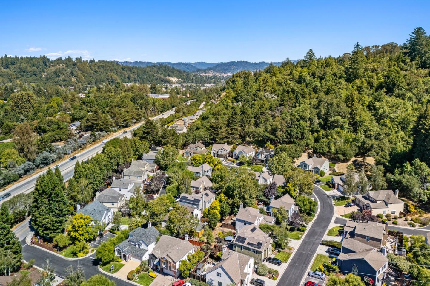 Detail Gallery Image 38 of 41 For 308 Sidesaddle Cir, Scotts Valley,  CA 95066 - 3 Beds | 2/1 Baths