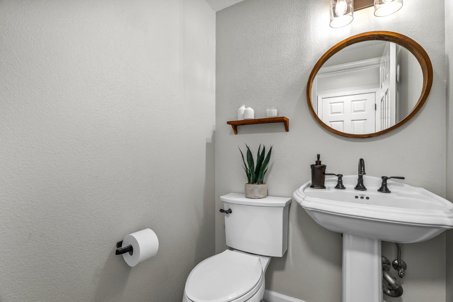 Detail Gallery Image 6 of 41 For 308 Sidesaddle Cir, Scotts Valley,  CA 95066 - 3 Beds | 2/1 Baths